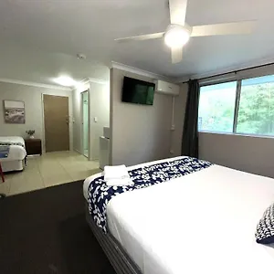*** Motel Browns Broadbeach Australia